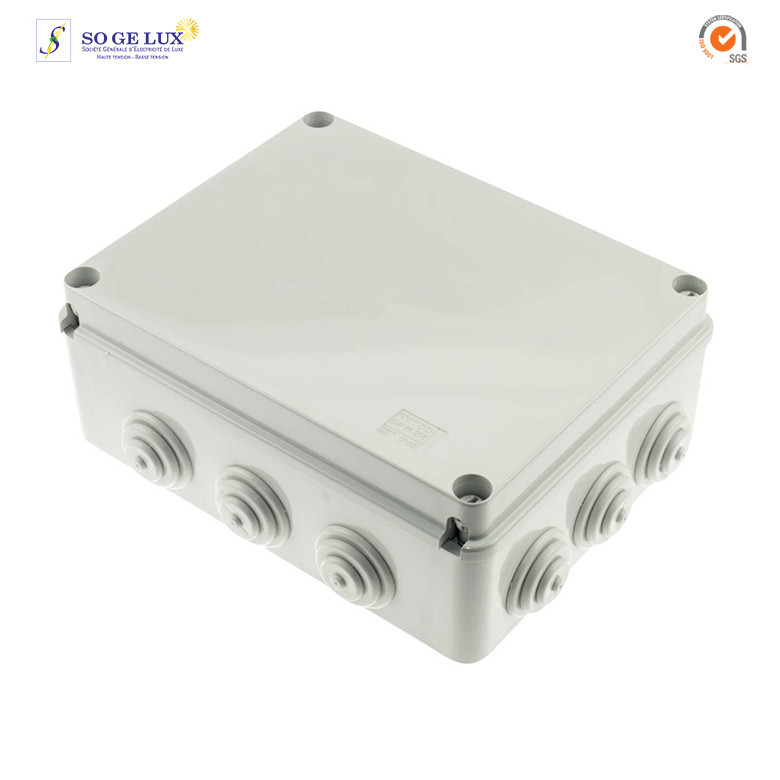 BOÎTE DE DÉRIVATION AVEC COUVERCLE BAS À VIS - IP55 - DIMENSIONS INTERNES 240X190X90 - PAROIS AVEC PASSE-FIL- GW44008
