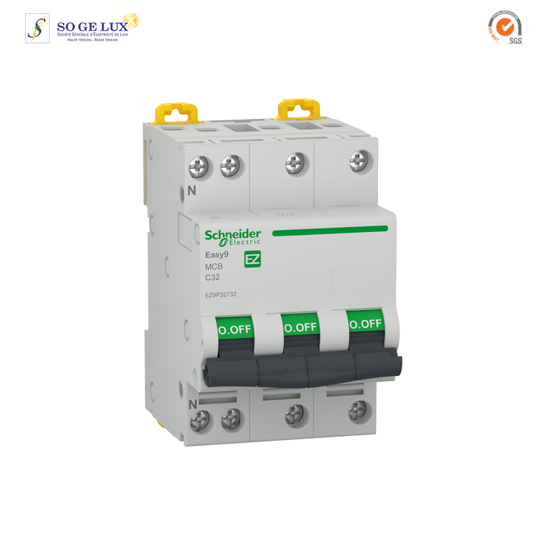 DISJONCTEUR 3P+N, 32 A, C curve, 4500 A - EZ9P32732